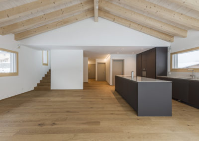 Villa ossature bois cuisine moderne et parquet