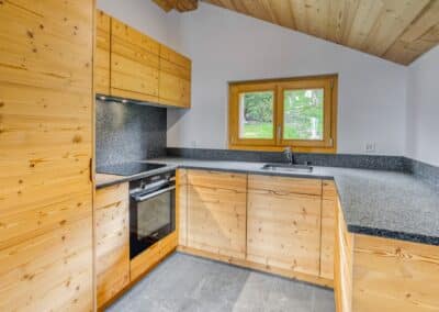 Après rénovation de la cuisine d'un mayen à Haute-Nendaz